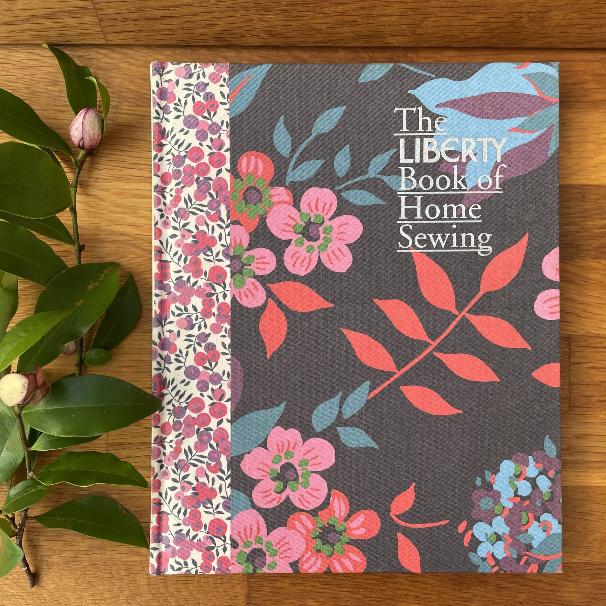 The　Sewing　Liberty　Book　of　Home
